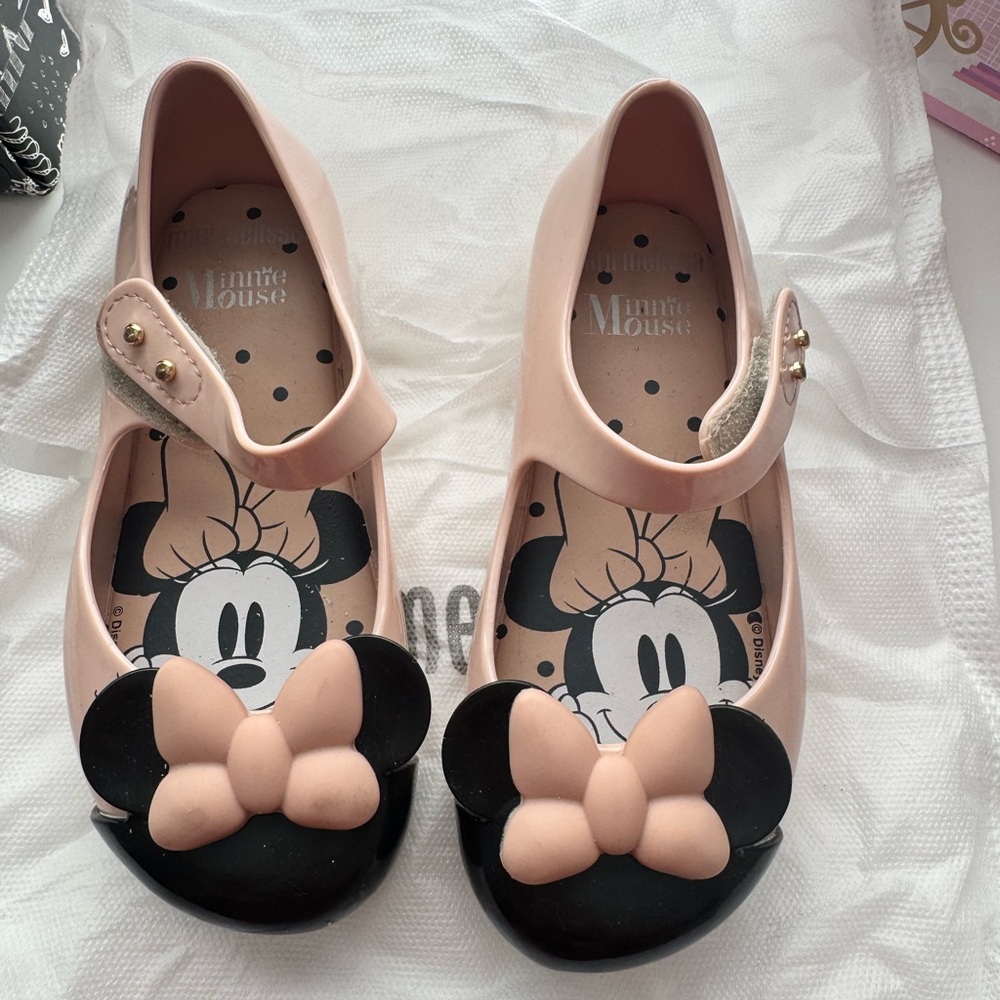 Mini Melissa Pink and Black Minnie Mouse Jelly Dress Shoes - Picture 3 of 4